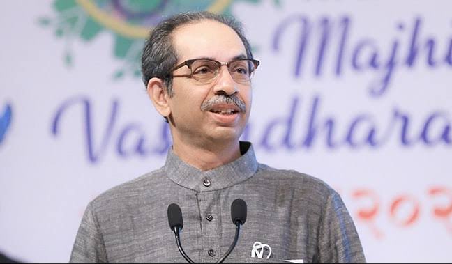 Narrative कसा बील्ड करावा याचं उत्तम उदाहरण होत कालचं...

काल अख्खी भाजपा दिल्ली पासून मुंबई पर्यंत कामाला लावली फक्त एका माणसाने...

लोकसभा जेवढी सोप्पी वाटतीये भाजपला तेवढी आता नाहीये... 

Narrative बील्ड करण्यात उध्दव साहेबांना यश येतय..🚩🚩