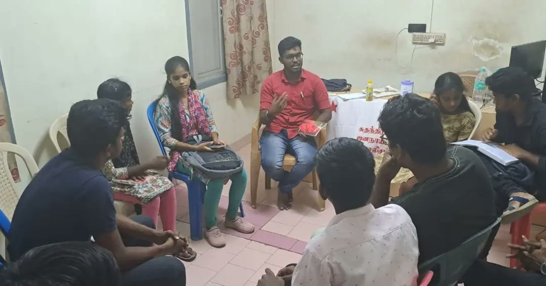 sficcdc's tweet image. 09/07/2023 அன்று வாசகர் வட்டம் நடைபெற்றது. இதில் மாவட்ட செயற்குழு உறுப்பினர் தோழர் கௌசல்யா காம்ரேட் நாவல் நூல் அறிமுகம் செய்தார்.
#sfi #studystruggle #studycircle