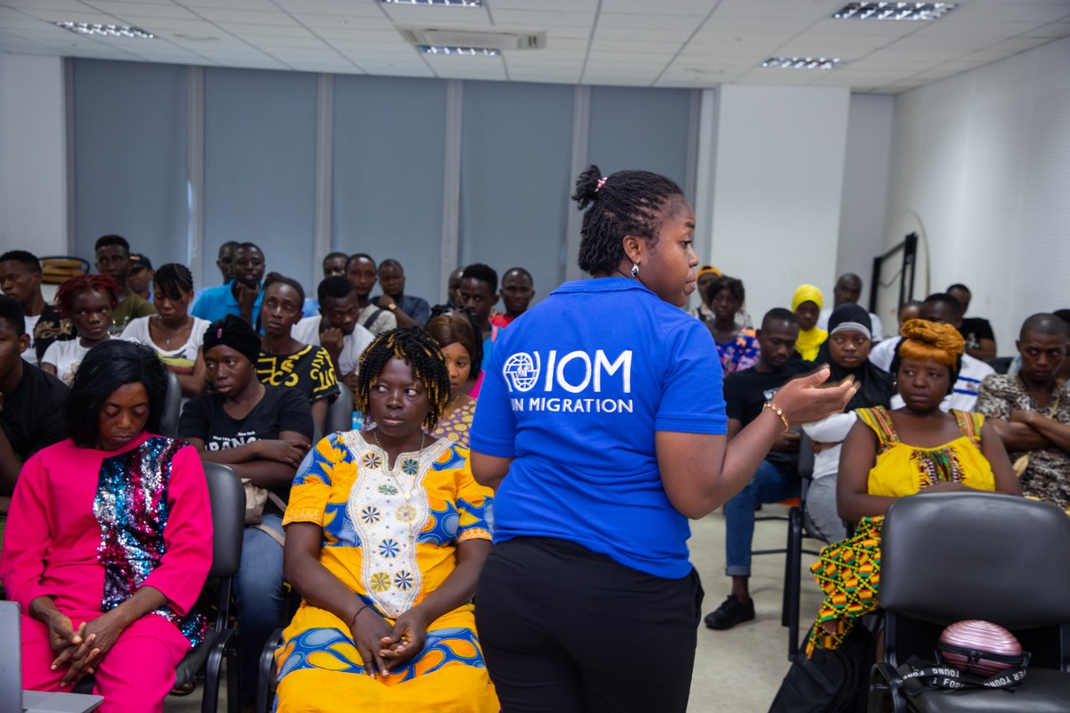 IOMSierraLeone's tweet photo. @IOMSierraLeone in collaboration with @FCC_Freetown has launched a 10 days of drainage cleaning cash based intervention with 50 returnees. #cleanfreetown
Thanks to π«π· &πͺπΊ @IOM_MECC https://t.co/unrye0fgNz