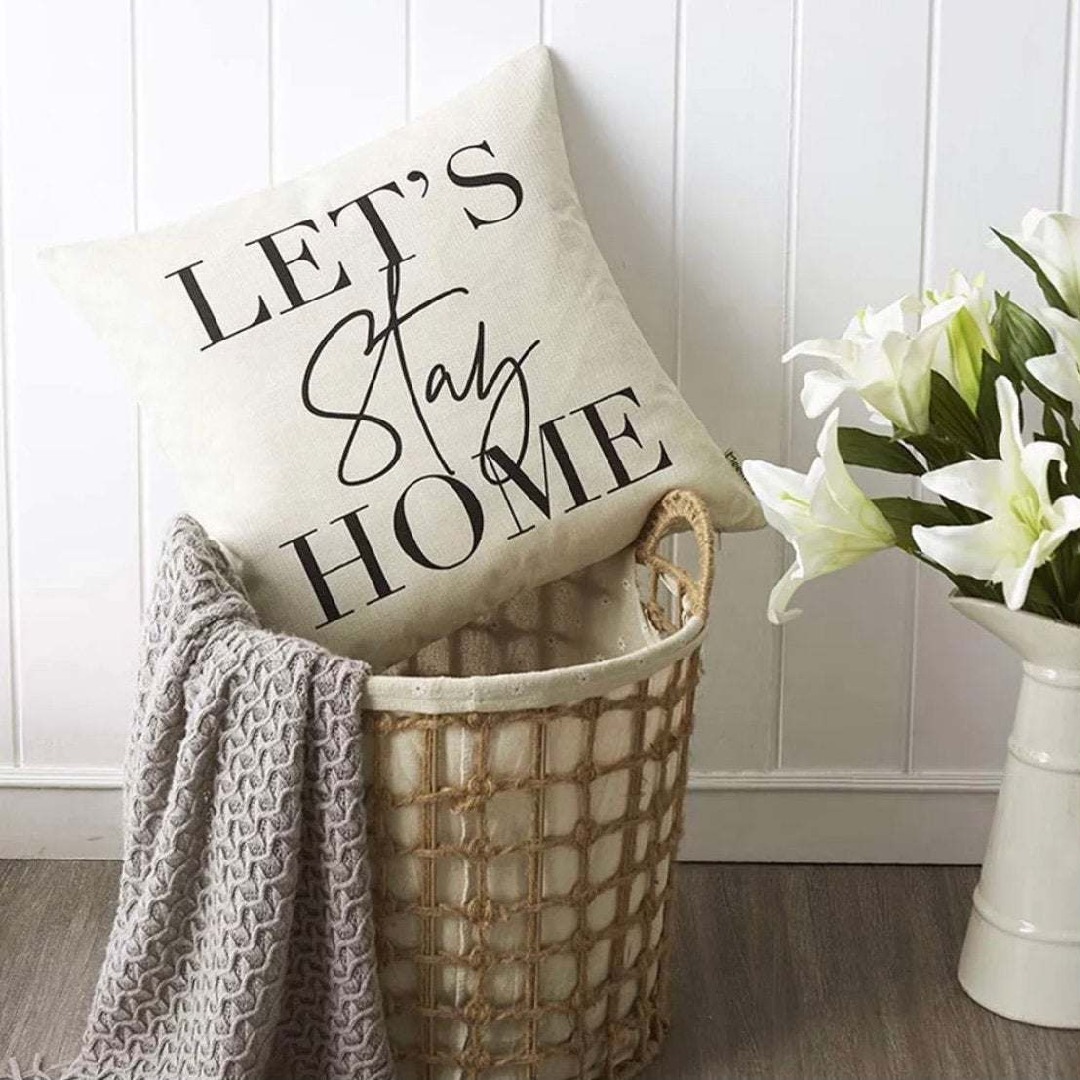 Cute and cozy pillow cover! 🔥👉 bit.ly/3XJl5Bb

#vitagrows #livingroomdecor #livingroom #livingroomstyle #livingroomdesign #greylivingroom #familyroomdecor #frontroomdecor #livingroomideas #farmhouselivingroomdecor #farmhouselivingroom #modernfarmhouselivingroom