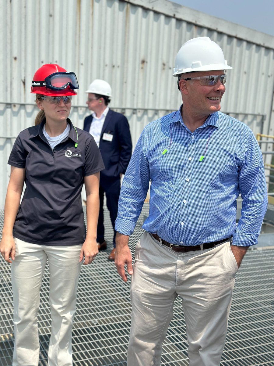 The #OxyChem Ludington site employees include approximately 125 Michiganders and the plentiful naturally occurring brine coming from the ground will provide the material needed to produce these chemistries for generations to come.
<a href="/WeAreOxy/">Oxy</a>