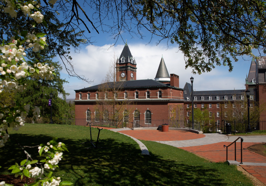 Wilton Residents Named to Dean's List at College of the Holy Cross bit.ly/46M28lu