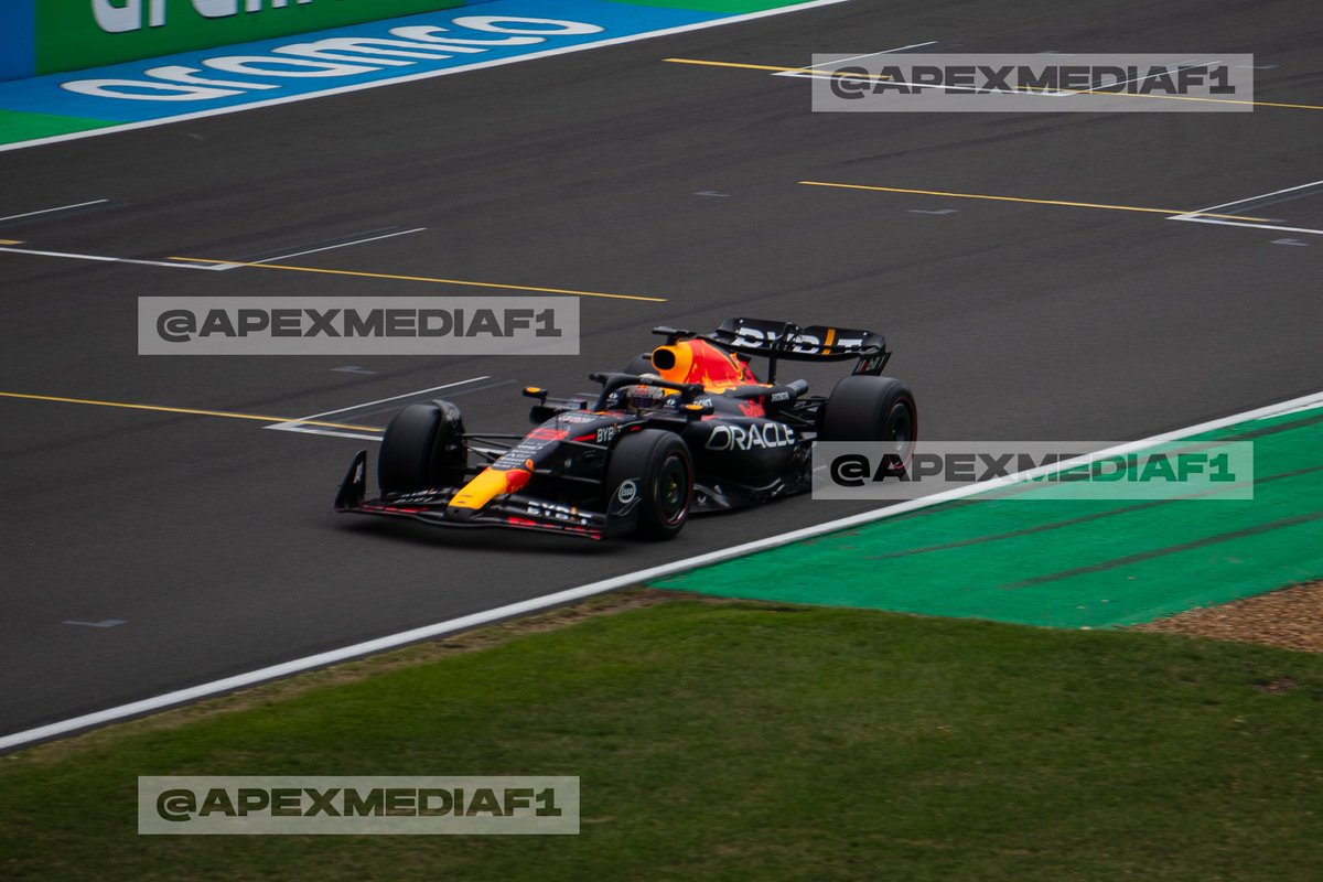 MSportbyApex's tweet photo. First shots of AlphaTauri’s new driver!
-
#F1 #Formula1 #F12023 #FormulaOne #DanielRicciardo #DR3 #AlphaTauri #RB19 #Silverstone #Pirelli #TyreTest #PirelliF1 @FastestPitStop @Formula24hrs @Planet_F1 @Motorsport @autosport https://t.co/yAXXtaRXiQ
