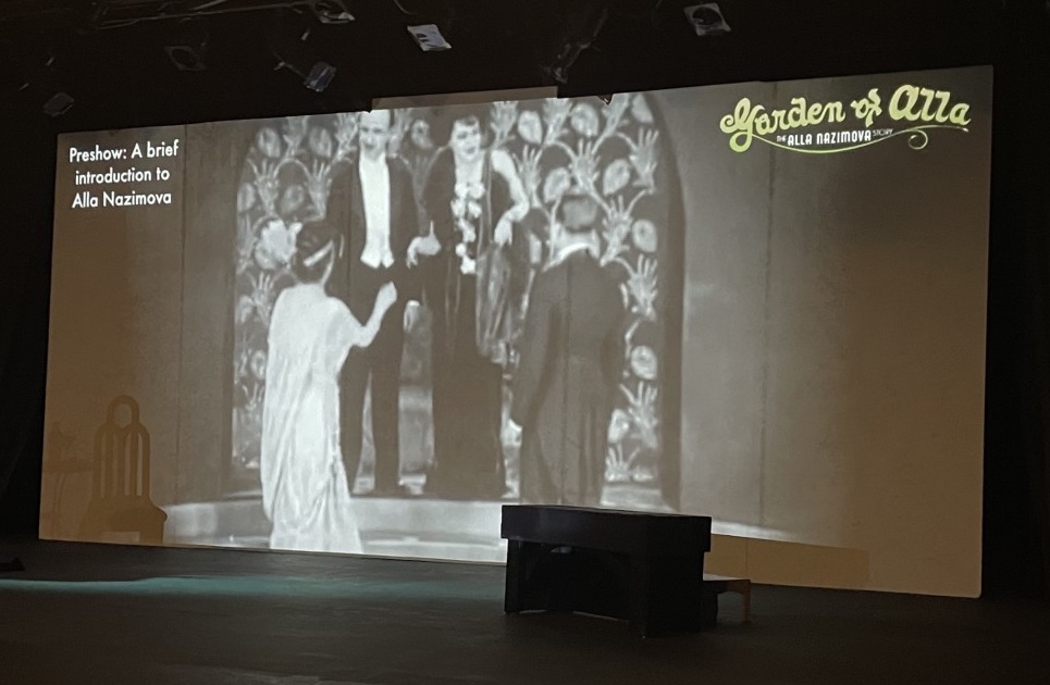 I was happy to learn about #silentfilm #star #AllaNazimova in the #onewoman show, #GardenofAlla, at #TheatreWest in the #Valley. Her life was #fascinating! Here's my full review: itsnotaboutme.tv/news/theatre-g….