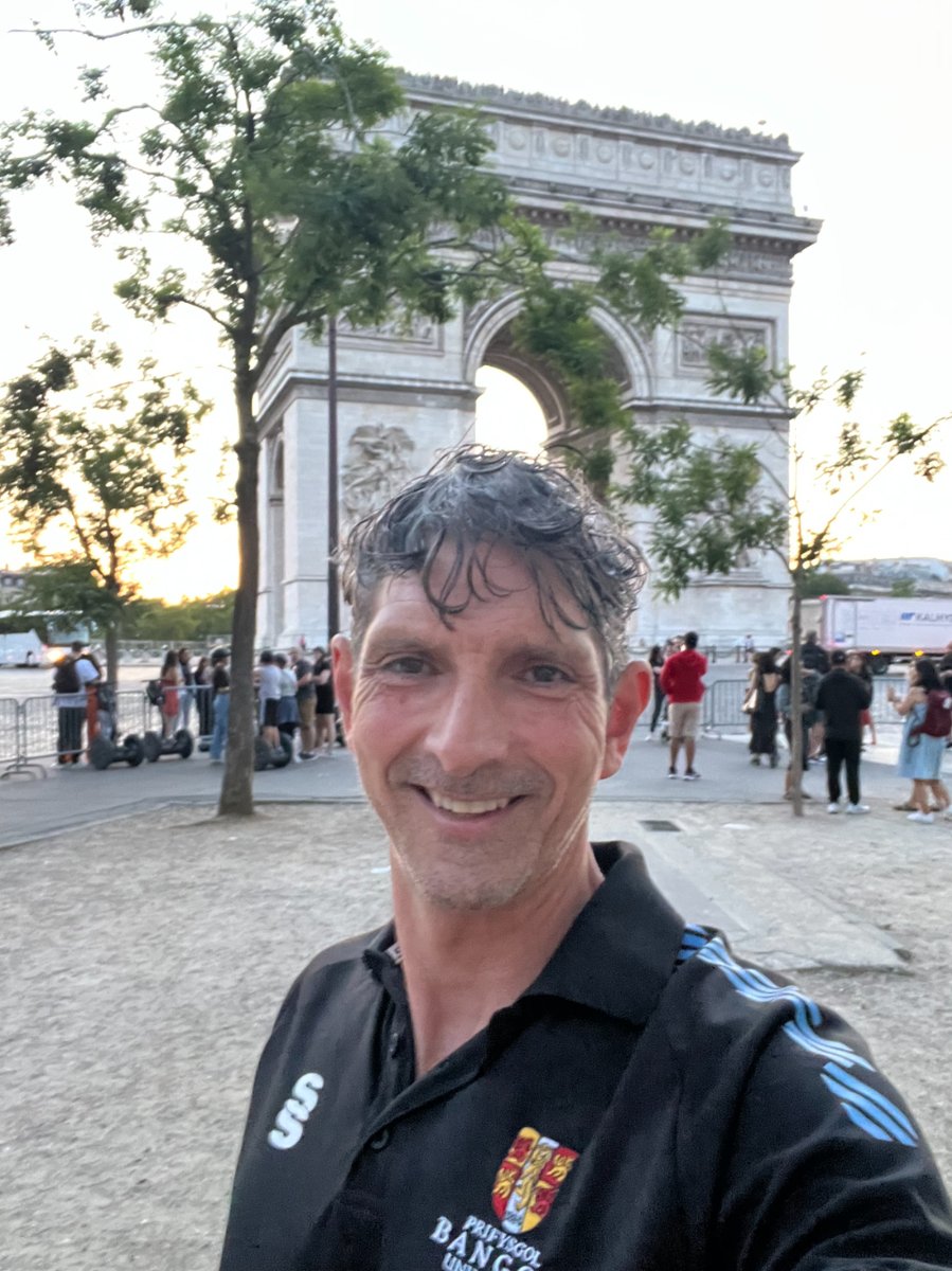 SportSciBangor's tweet photo. The latest Institute for the Psychology of Elite Performance (IPEP) research, in collaboration with @Unibo, presented at ECSS Paris! @BangorUni @E_C_S_S #SportScience #Research #ECSS23 https://t.co/F38tHOJIxF