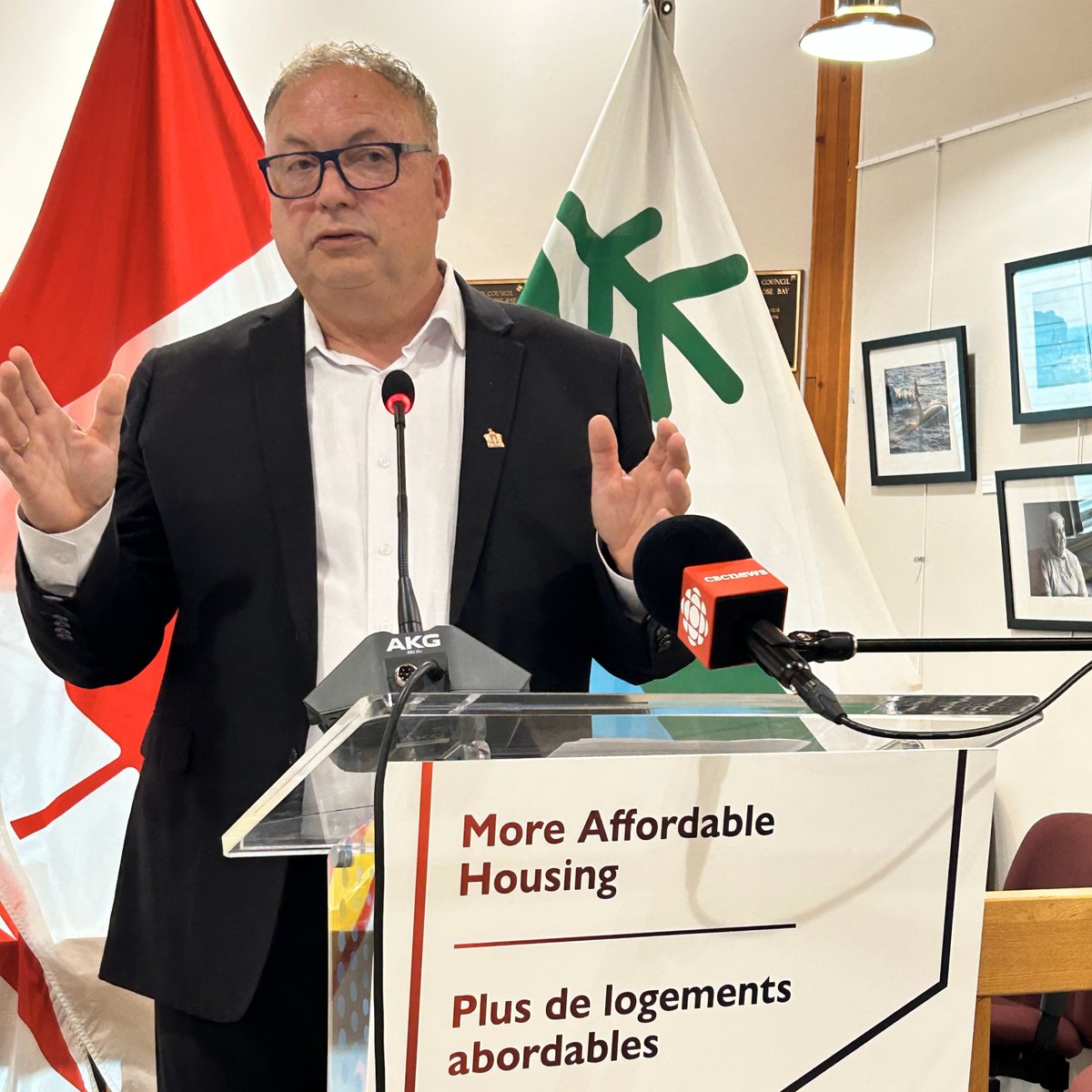 NLHousing's tweet photo. Min.@PaulPikeMHA &amp; fed. &amp; municipal partners announced $5M Rapid Hsg Initiative (City Stream) funding for HVGB. The Town has partnered with NLHC to construct 15 new affordable hsg units, to be owned &amp; operated by NLHC. Read more here:
https://t.co/iPtj0xGwBJ https://t.co/jKdZoRv4li