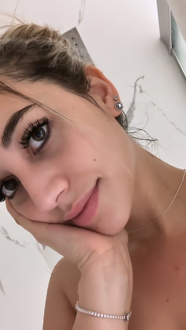 Es hora de ba&ntilde;arse 😊 https://t.co/ZJfazsNL25 https://t.co/jC7Zqx7J0c