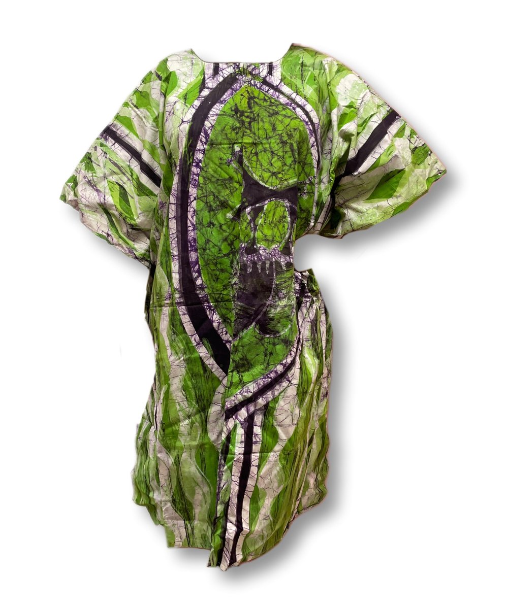 ModeBeaurepaire's tweet photo. Boubou tunique
peinte à la cire
Plusieurs coloris

Produit en vente sur notre site : https://t.co/Na3hKTevv0

#ajbtop #femme #maisonbeaurepaire #africain #faitmain #fashion #style #madeinfrance #mode #parisienne #france #robedemaison #maison #robe #boubou #tunique https://t.co/yotVdOcBKF
