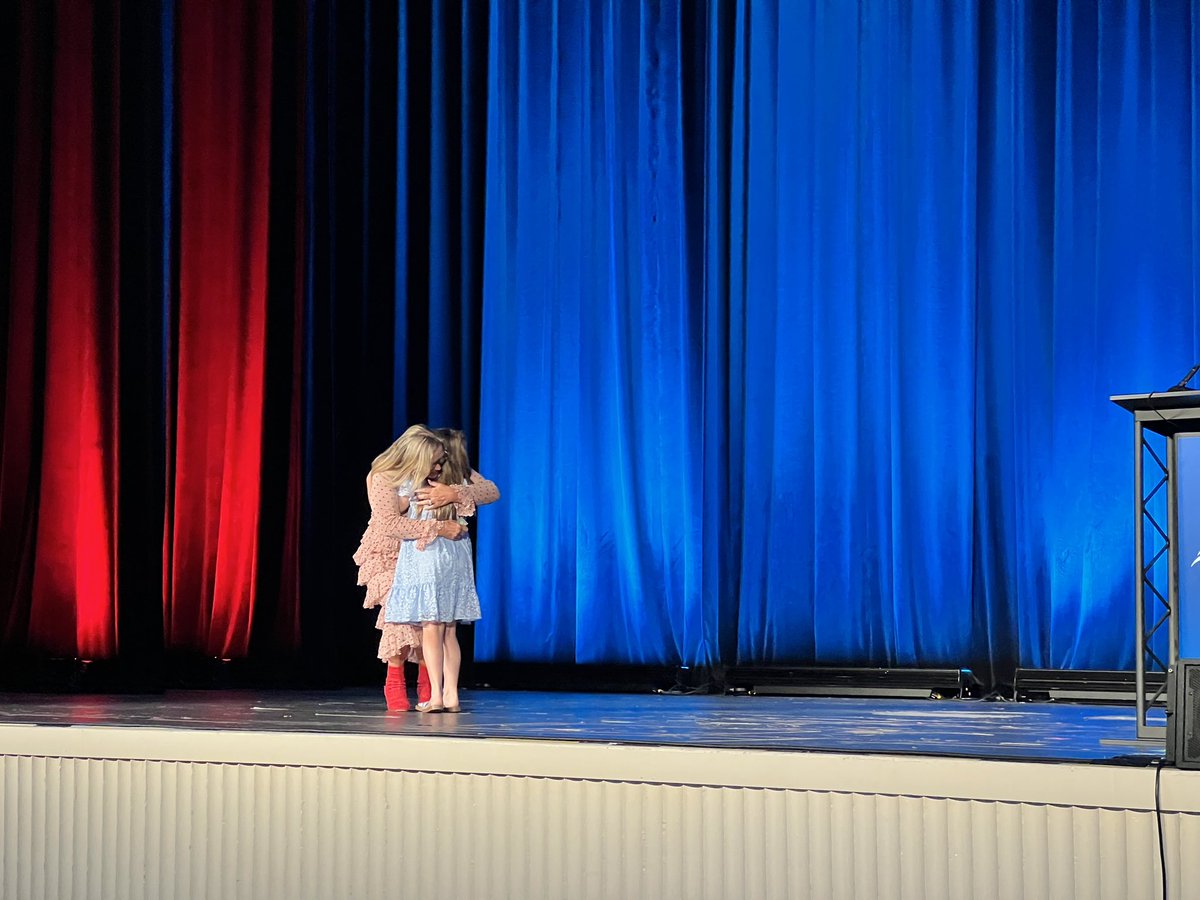 NAESP's tweet photo. Continuing the tradition, rising sixth grade student Samantha German, of @CrellinElem, introduces keynote speaker @joannemceachen of @TheLearnerFirst. #NAESP23 https://t.co/CGUAKfeIgb
