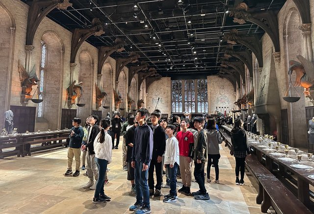 Warner Bros. Studio Tour Tokyo – The Making of Harry Potter has opened on the site of Toshimaen Garden in Tokyo. 🧙🏰You can experience the world of Harry Potter there. Reservations are essential if you want to visit.🥳