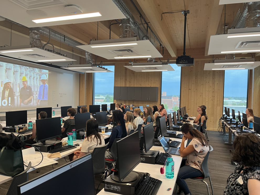 FastEntCareers's tweet photo. This year's Camp Code for Girls in Spokane was one for the books, thanks to our wonderful teachers and students!
#CampCode #STEM #WomeninStem https://t.co/X9gQV8bE63