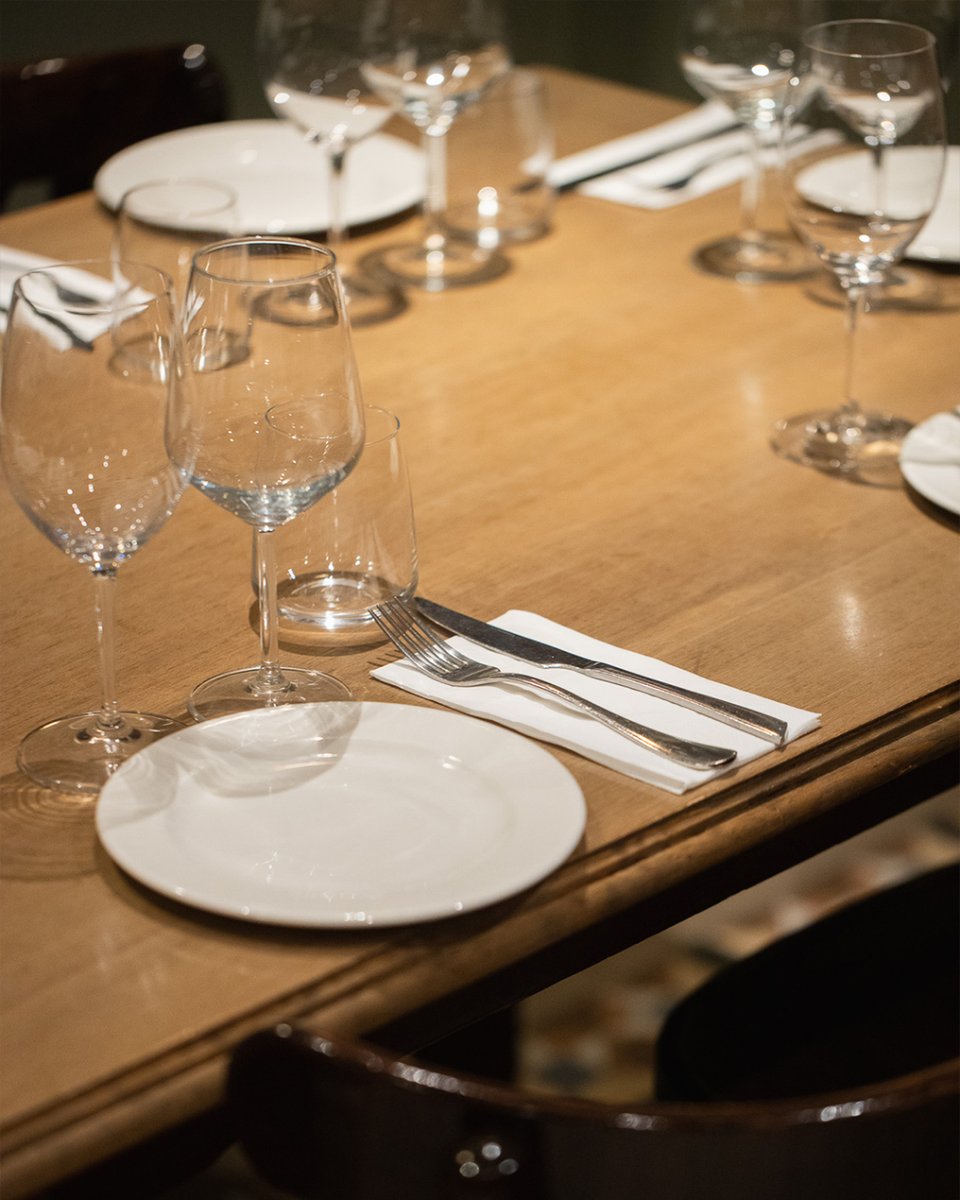 ¡Comienza la semana Descorche! ¿Preparados para disfrutar del vino malagueño? Reserva tu mesa.
.
📱Reservas: +34 689 586 795 / + 34 951 539 044
📍c / Álamos 8, #Málaga 

#wine #winelover #winetasting #foodandwine #vino #invinoveritas #vinoteca #catadevinos #vinosdemalaga