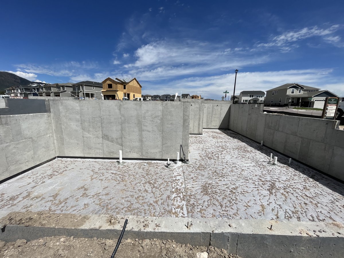 Another day another Willow Springs basement!

📷 - Miguel Valencia

#trinity #colorado #concrete #willowsprings #monumentcolorado