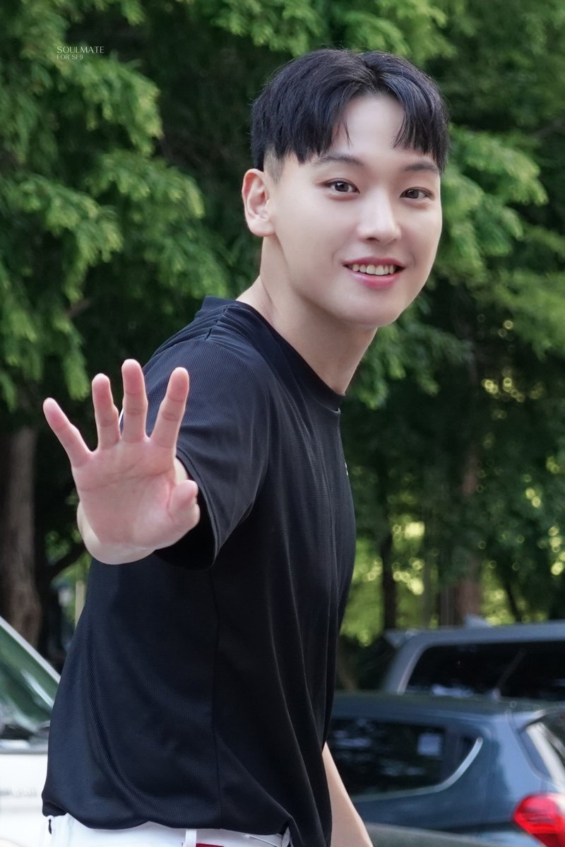 SOULMATE_SF9's tweet photo. 23.06.14 호국음악회

햅삐🥳

#곧만나_인성아_생일축하해 
#HAPPYINSEONGDAY

#인성 #김인성 #INSEONG #SF9 #에스에프나인
@SF9official https://t.co/8lCU3Y2EOU