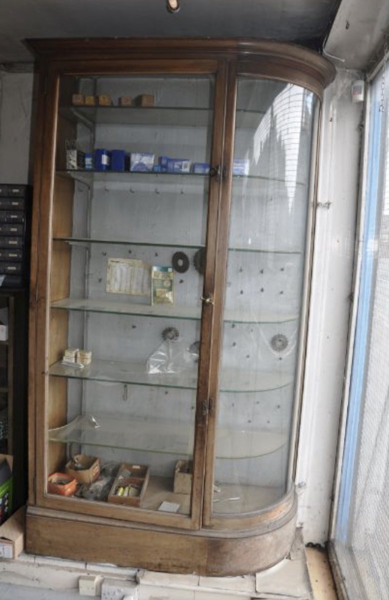 Auctionwint's tweet photo. A huge collection of engineering equipment coming up in our auction on Tuesday 18th of July. The collection includes display cabinets, drawers, filing cabinets, tables and equipment ππ
#engineeringequipment #engineeringauction #auctions https://t.co/YDHEUh2K4E