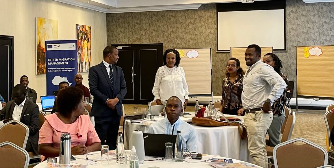 GERinSSD's tweet photo. Sharing best practices for #BetterMigration management: The Regional Civil Society Forum '23 in 🇺🇬 brought together civil society orgs from the Horn of Africa, incl. 🇸🇸, to counter #HumanTrafficking & promote safe migration.
Funded by 🇪🇺 & 🇩🇪 through the BMM Programme. #SSOT https://t.co/LQC9aGC99G