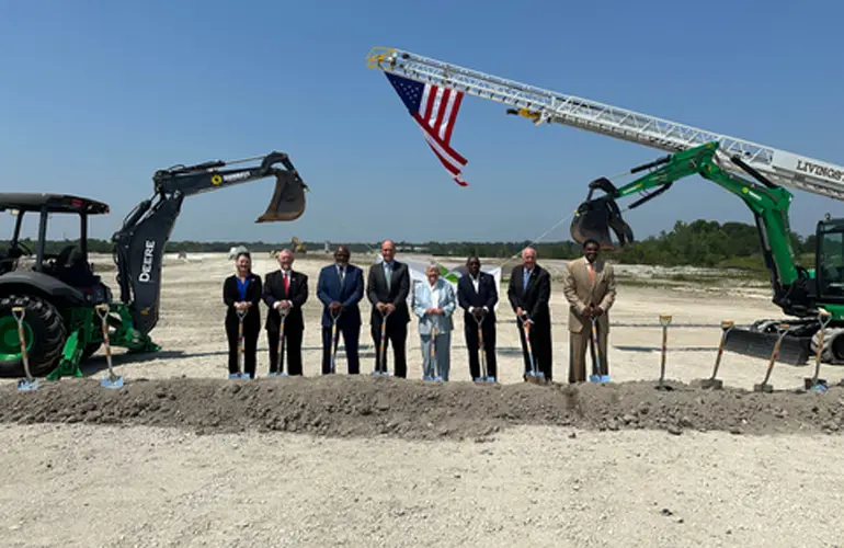enviva_de's tweet photo. "In den (USA) hat Enviva Inc., der🌎größte Hersteller von Holzpellets, den Spatenstich für sein Pelletwerk Epes in Alabama (AL) vorgenommen, das nach Fertigstellung und Inbetriebnahme das bisher größte Holzpelletwerk der Welt sein wird." 

https://t.co/PvhA3EupPY @BioenergyIntl https://t.co/vpOPghNHwS