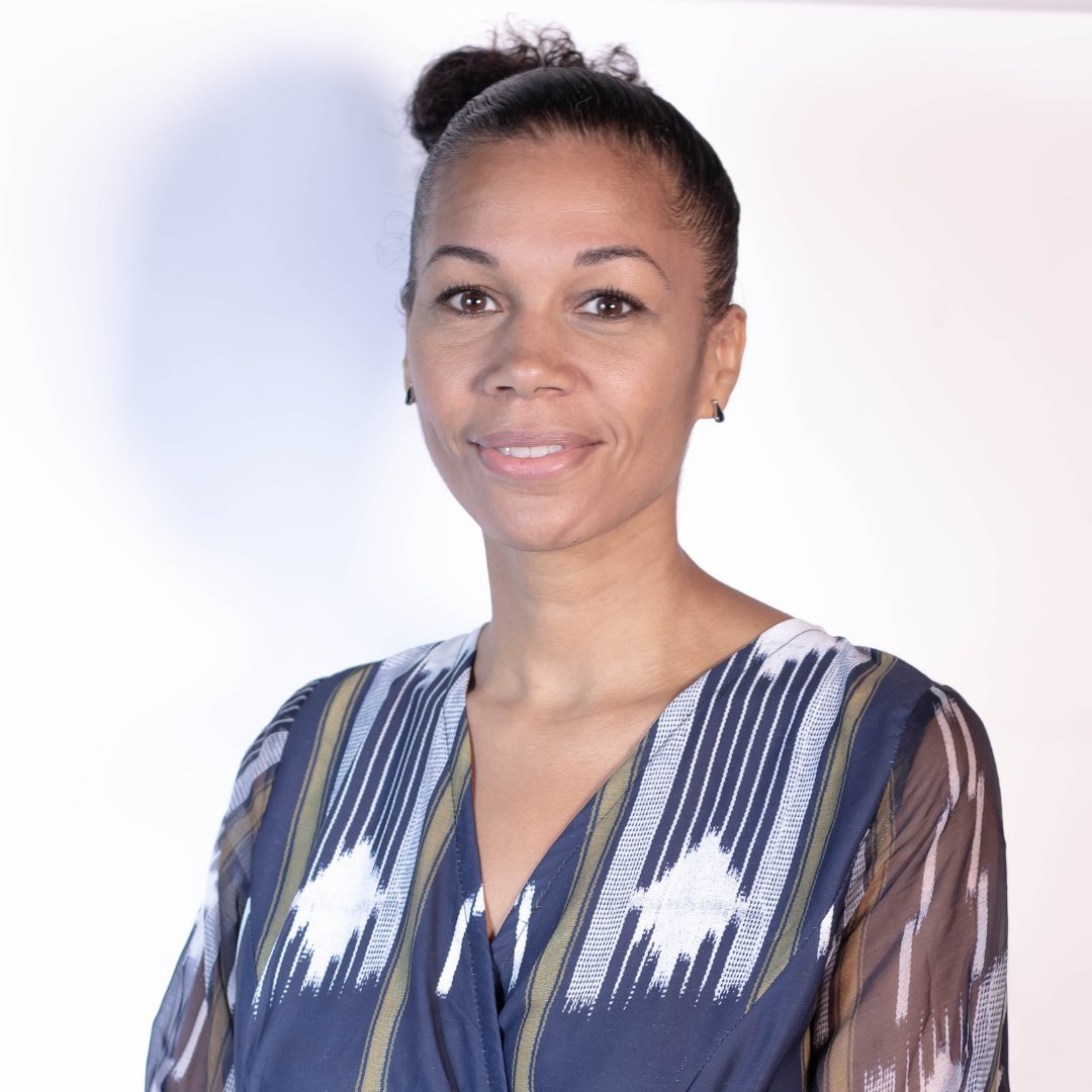 [Elles changent le 🌍 · Voices Juillet 2023] 

<a href="/laurebledou/">Laure Gnagbé Blédou</a> fait rayonner les talents du continent africain et dirige <a href="/bayardafrique/">Bayard Afrique</a> avec l’ambition de faire entrer la lecture dans chaque foyer et de proposer des récits nourris des #culturesafricaines.

👉linktr.ee/laurebledou