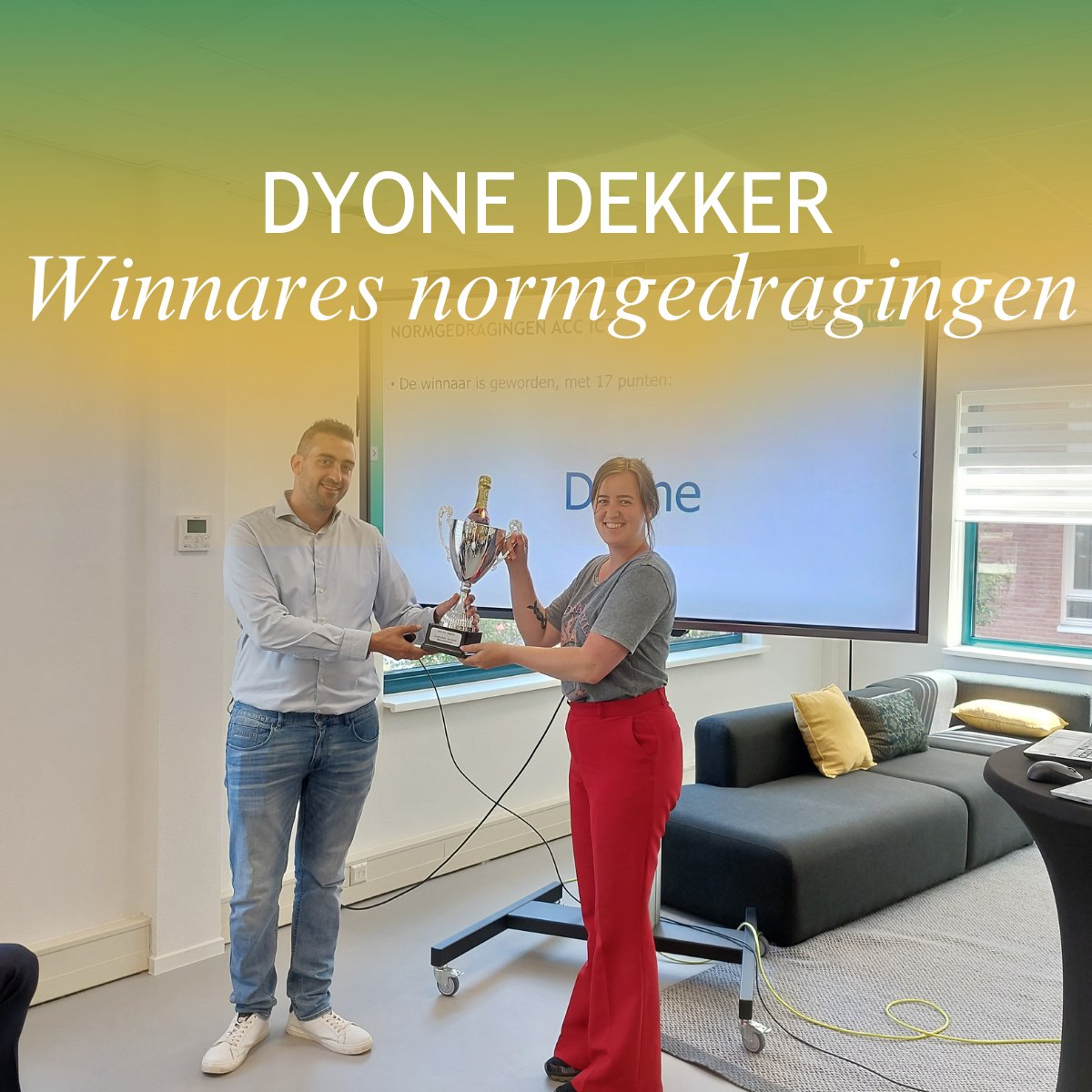 Ons thema voor 2023 is '𝐰𝐢𝐣 𝐝𝐨𝐞𝐧 𝐞𝐫𝐭𝐨𝐞'. Elke week krijgen wij de kans om onze naaste collega's punten te geven op basis van '𝐧𝐨𝐫𝐦𝐠𝐞𝐝𝐫𝐚𝐠𝐢𝐧𝐠𝐞𝐧' ofwel als iemand net die extra stap voor iemand anders zet. Dit kwartaal is Dyone de winnares!🏆