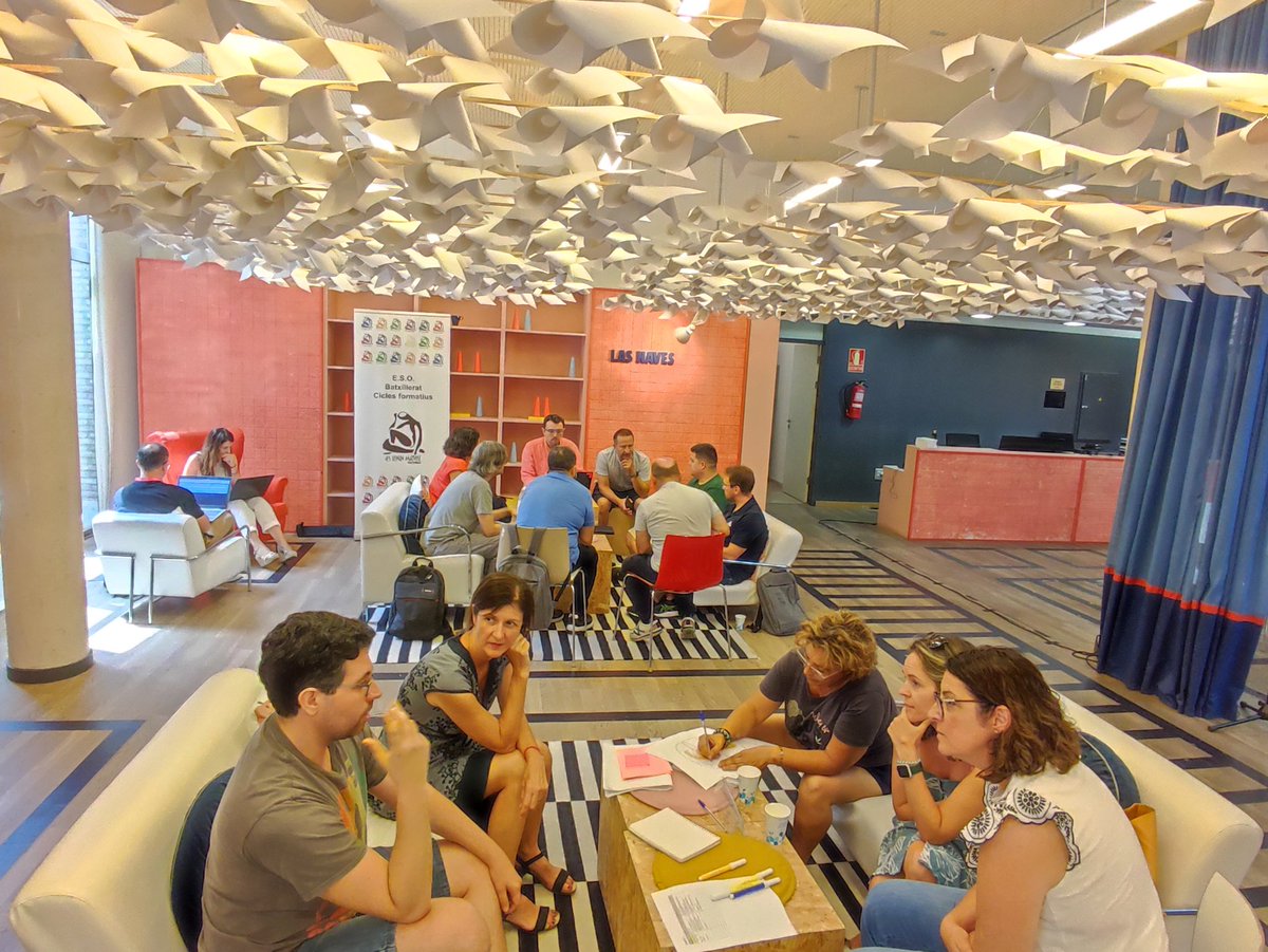 DD_Talento's tweet photo. 🎮#TalentExchange #XR🥽 and #Gamming con @CIDA_gva 

Hora de crear entre #empresas de #videojuegos con centros #FP de @GVAeducacio 

📌 En @LasNavesINN, espacio que invita a crear https://t.co/BAjvdtdvAg