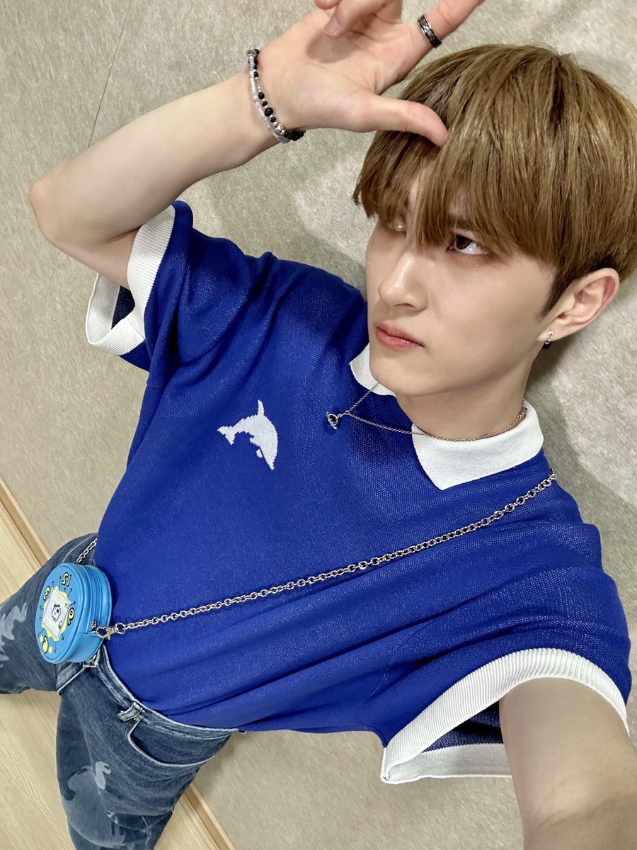 [#리오] 

쏘블리들!!!오늘 너무 재밌어요🥰
오늘 뭔가 Y2K 느낌 ㅋㅋ
사랑해용🧡

#XODIAC #소디엑 #LEO #리오