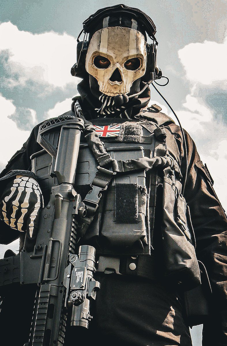 skylovesducks's tweet image. Eyes up here, soldier