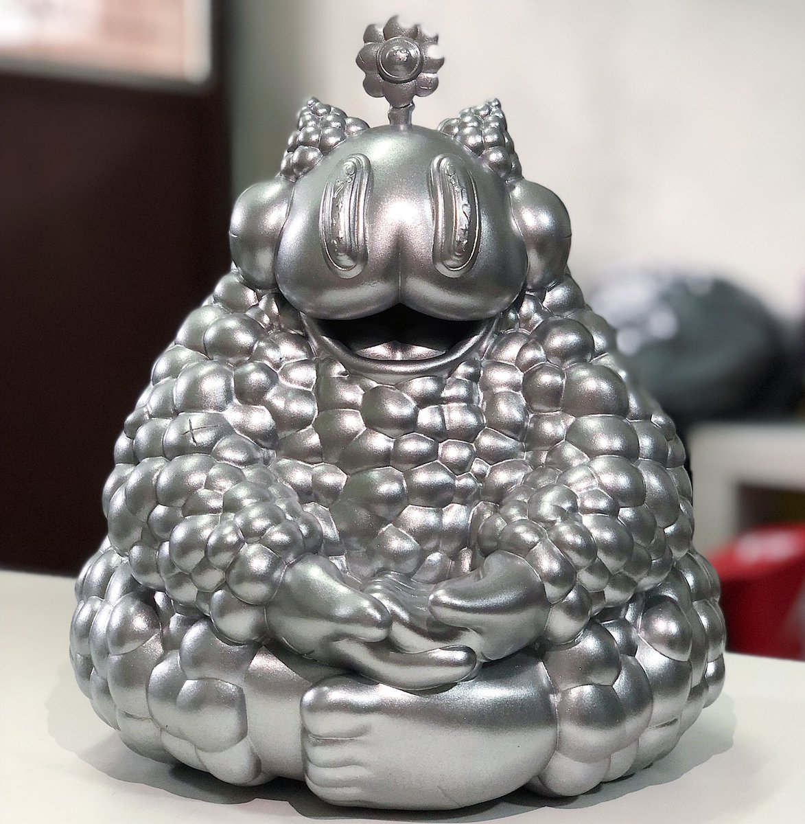 0xdxadkid's tweet photo. GM FAMS
Come up with a new piece of art toy. That is a very special gift to me from a respected brother 🖤✨🤍
#jaogon https://t.co/bWFj20qz6E