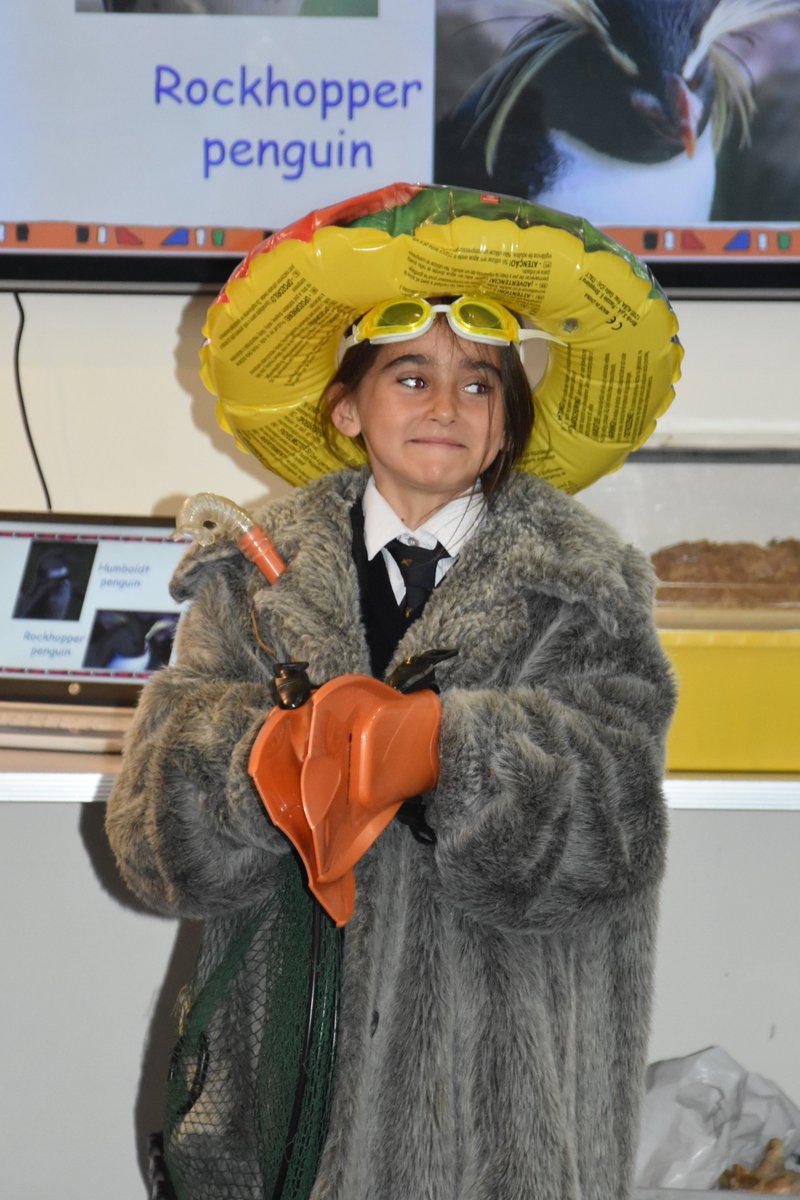NutleyCEP's tweet photo. Fox Class were lucky to visit Drusillas last week. Not only that, but they got to meet the cutest armadillo! 

The children had a wonderful time, were fantastically behaved, and the sun shone all day! 🐵

#drusillas #schooltrip https://t.co/fOuAF0Kmt0