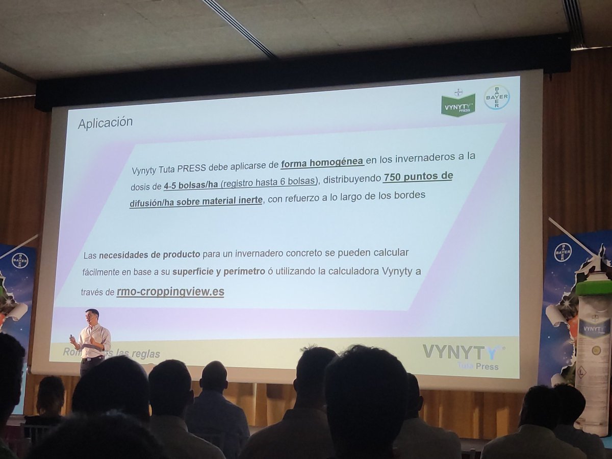 eComercioAgr's tweet photo. @Bayer4CropsES @BayerEspana @Bayer4Crops @FalconGissele @Margalopez77 @BarbaraAguayoM3 @mperezmen @RuizJoseEsteban @SieteAgromarket @HortiData @imida_murcia @javipd82 #VynytyTuta 

@javipd82 nos habla de la aplicación del producto 

#Herramientas #Tecnologia #Frutas #Hortalizas https://t.co/dx7XVcobJ9
