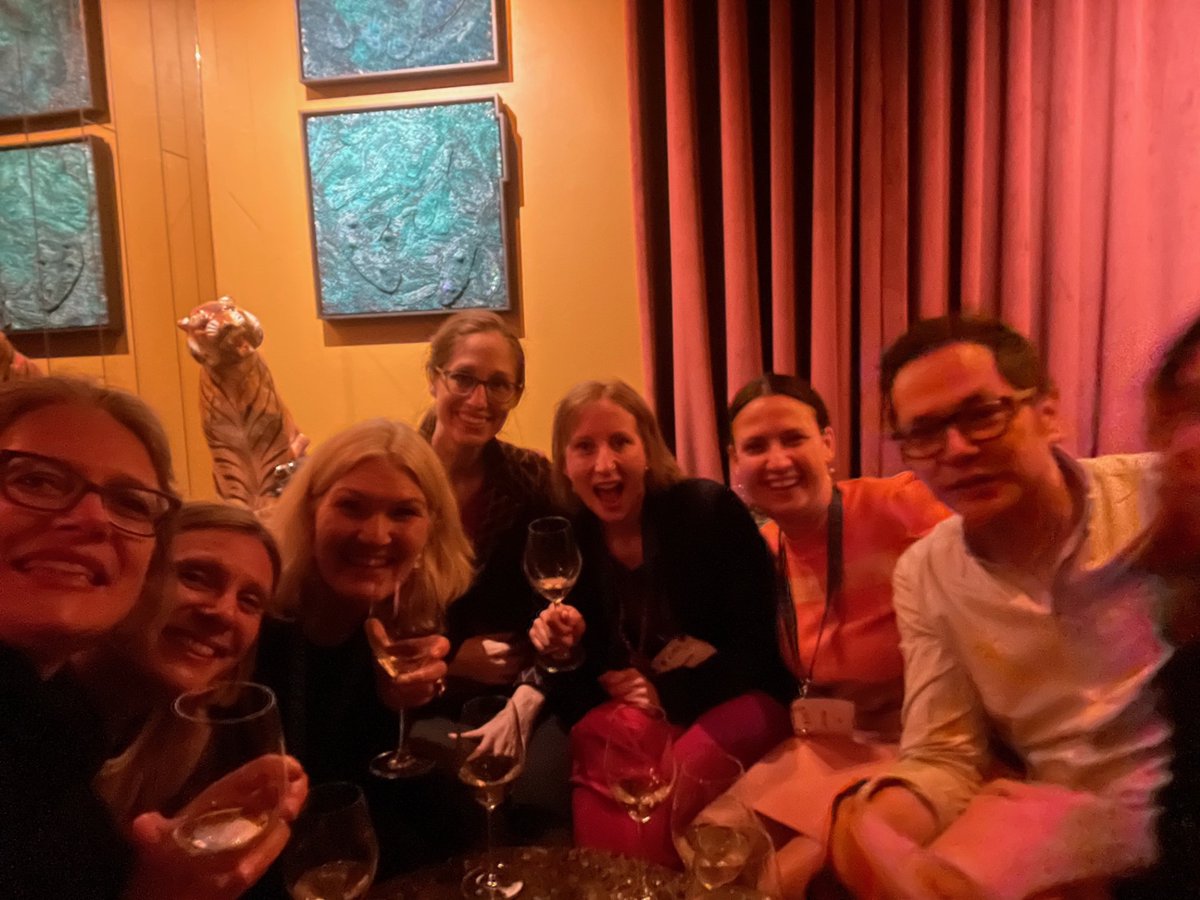 LSHTM_Alumni's tweet image. We had an incredible time catching up with alumni at our Alumni &amp;amp; Friends Reception in Cape Town last night!🇿🇦 

Thank you to everyone who could attend, it is always a pleasure to hear everything you&apos;ve been up to since graduating.🥂