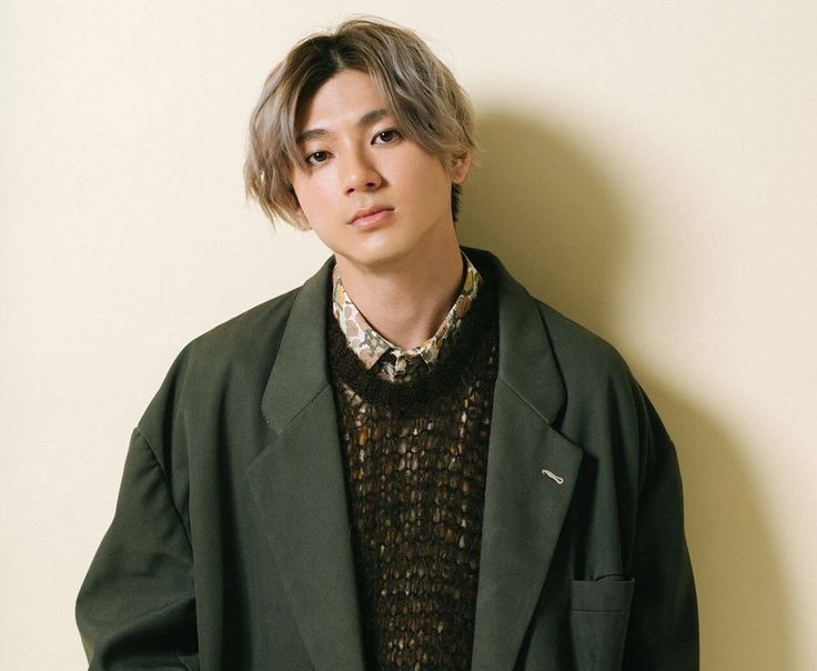 cloverblossoms_'s tweet photo. Yamada Yuki mentioned his dating report with Nishino Nanase on his radio program.

"I would be happy if you would watch over us warmly and quietly. I would like you to stop involving unrelated people, such as coming to my friend's house for interview or waiting at various sites." https://t.co/cYogyTN3Ze