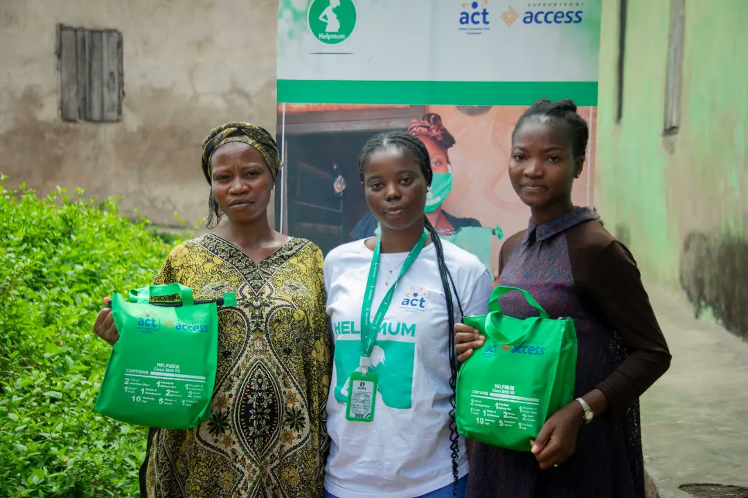 helpmum_ng's tweet photo. Sepsis is a key contributor to both maternal and neonatal mortality, accounting for 15% of all neonatal deaths and 1 in every 10 maternal deaths. Maternal sepsis refers to life-threatening organ dysfunction resulting from infection during pregnancy, childbirth, post-abortion, or the postpartum period. Similarly, neonatal sepsis, particularly early-onset neonatal sepsis (within the first 7 days of life), refers to an infection in the bloodstream of the newborn that is transmitted from the mother to the child during childbirth or in the care-giving environment after birth which is why clean and hygienic practices during delivery are crucial for ensuring the well-being and safety of both the mother and the newborn. The implementation of proper hygiene measures helps to minimize the risk of infection and complications that may arise during the delivery process. 

To mitigate this issue, the HelpMum team, in collaboration with the @actfoundation_ visited Iyana Kobomoje community in Oyo state to distribute the HelpMum clean birth kit to pregnant women in the community. 
 
Mrs. Ganiyu, one of the beneficiaries expressed her gratitude to HelpMum and @actfoundation_ for giving her the Clean Birth Kit. She emphasized how useful the kit will be during the delivery of her baby. She specifically highlighted how the kit has save her the inconvenience of having to go out and purchase the items individually due to the fact that she is already close to her delivery date. Mrs. Ganiyu extended her appreciation to HelpMum for providing pregnant women like herself with these valuable resources that ensure a safe delivery.

#maternalhealth #childhealth 
#cleanbirthkit
#infanthealth #safedelivery #hygiene #mothersday #infanthealth #savinglives #HelpMumfreecleanbirthkit #impact #reducingmaternalmortality