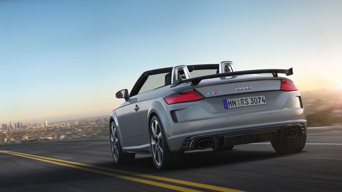 MotusAudi's tweet image. The Audi TT Roadster - where open-air enjoyment meets breathtaking performance. Feel the thrill today.

🔗lindsaysakeraudi.co.za/book-a-test-dr…

#AudiTTRoadster #AudiLindsaySaker
