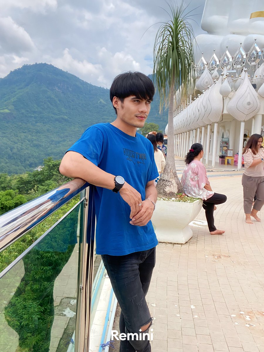 19092542 tweet media