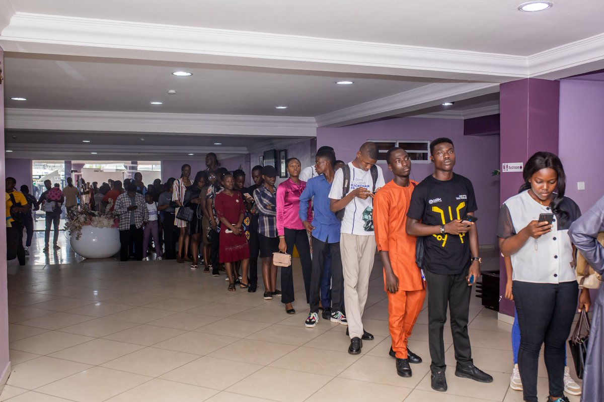 womenindefi_org's tweet photo. Snap shot! ๐ท
The Western Edition: CODES CHART AND COCKTAILS
Some beautiful moments from ๐ฉ๐พโ๐ป๐๐ธ
Ps: Tag as many people you recognize. ๐คช
#WomenInDeFi #CCCIBADAN #CCCIbadan #WID https://t.co/hrWPmsZtmV