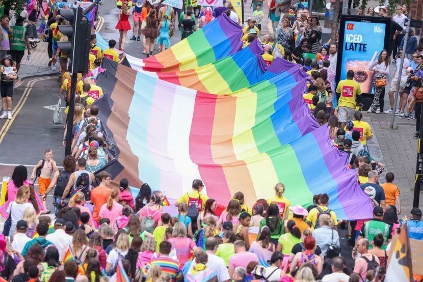 BristolThreads tweet media