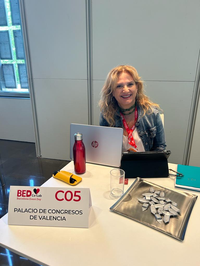 PalcongresVLC's tweet photo. ✈️ El equipo comercial del @PalcongresVLC está hoy en la 6ª edición del BED en Barcelona, un evento organizado por @grupoeventoplus 

🤩 Nuestra compañera @CerveraMagda, representando nuestra entidad y compartiendo intereses comunes, experiencias e inquietudes profesionales 🥰 https://t.co/efjtH5x64h