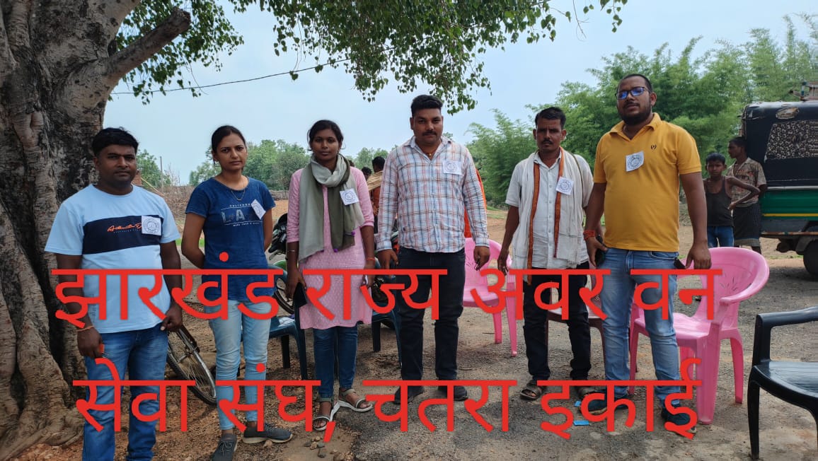 Manoranjankr01's tweet photo. @jravss @jharotef @JharkhandCMO @vlwjharkhand @Badal_Patralekh #JusticeForVLW
वेतन, पेंशन पर कोई प्रहार।
नहीं सहेगा कर्मचारी परिवार।।🤝✊

माननीय मुख्यमंत्री @HemantSorenJMM जी, जनसेवकों के साथ न्याय किया जाए। उनके वेतनमान में किए गए कमी को वापस लेने हेतु हस्तक्षेप कीजिए।🙏🙏 https://t.co/wEeirigFhn