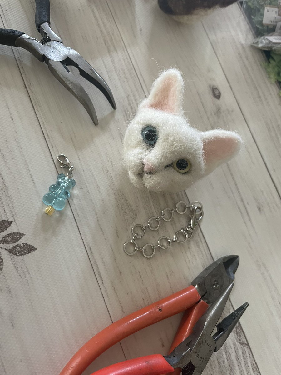 ranneedlefelt's tweet photo. にゃんこ博覧会のお知らせをせず終わってしまった！
インスタばっかり更新して忘れがちで
すみません

次のイベントは
にゃんだらけ　名古屋！
16日日曜日のみ出店です(bﾟv`*)

にゃんこ博で人気だった黒猫、キジトラ、白猫など追加で制作してます♪
よろしくお願い致します。 https://t.co/wRWci2M0Op