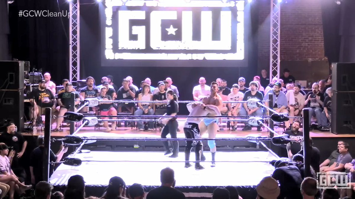 metal0515's tweet photo. #GCWCleanUp Man
Another great show again, but the fixed camera sucks. GCW is not a local indie promo and this needs to be improved. https://t.co/Lon5p1ZKKz
