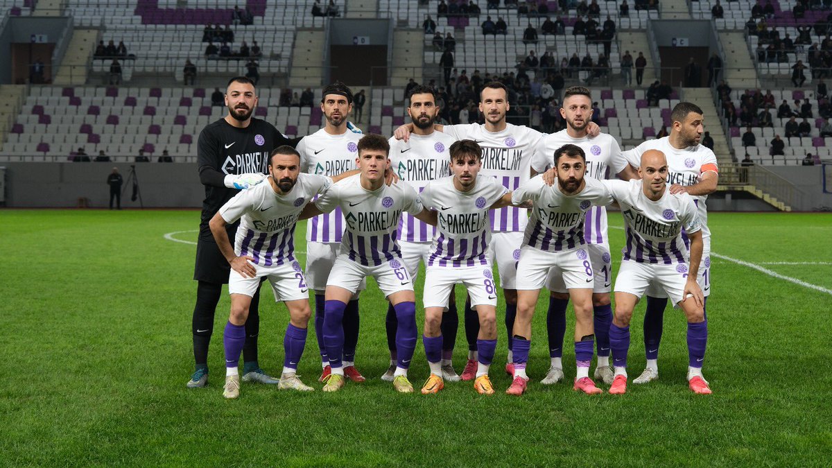 cerebro24's tweet photo. Bu kadar haksızlığa ragmen Ordu’yu çok sevdiğim için sonuna kadar elimden geldiğince takıma destek oldum yanında durdum..Keşke böyle bitmeseydi Ama herşeye ragmen Ordu herzaman kalbimde ve hayatımın önemli bir parçası olucak..Sizleri seviyorum Kendinize iyi bakın Allah’a emanet✋ https://t.co/2Sz0T2qu7Z