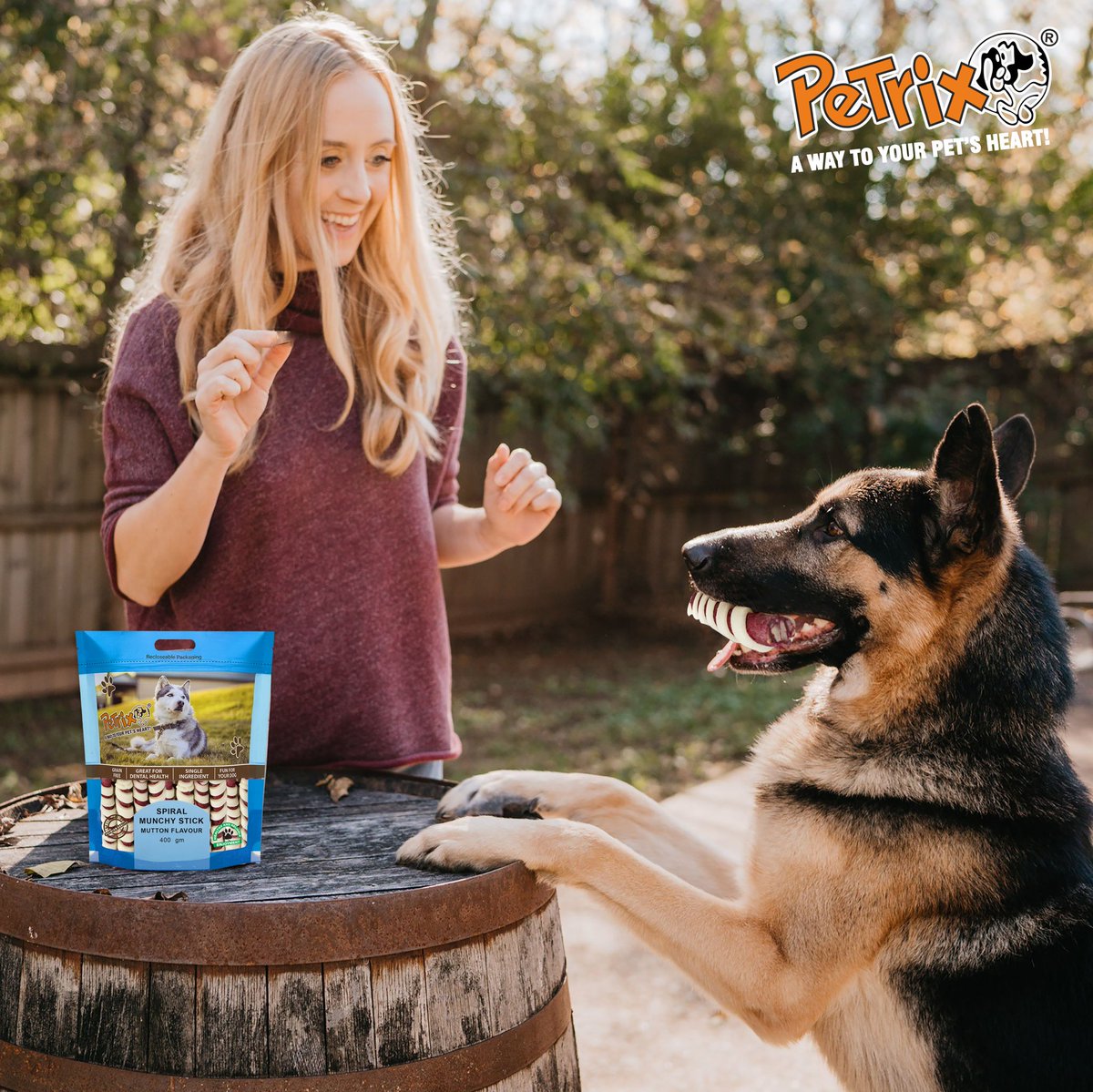 Spiral Munchy stick 
@petrixdogfoods 

#evening #instagood #like #instalike 
#pets #petstagram #petsofinstagram #petsagram #instapets #petshop #pets_of_instagram #cutepets #petscorner #viral #dogsofinstagram #today #petsmart #doggo #petsitting #lovepets #exoticpets