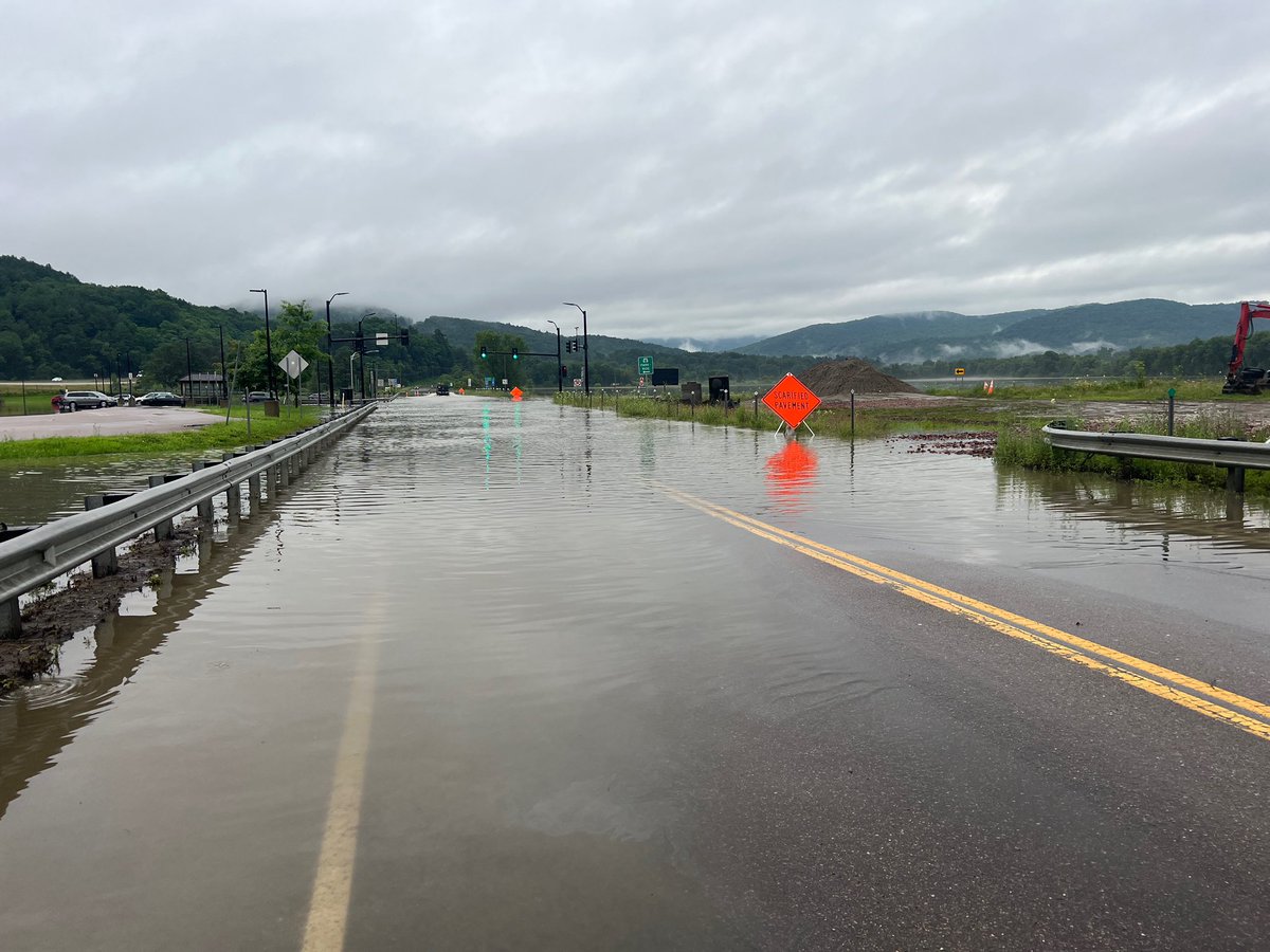 #HappeningNow This is US 2 in Richmond near the Richmond Park &amp; Ride. The lot is nearly flooded.

Shout out to First Responders for giving us the heads up to move out