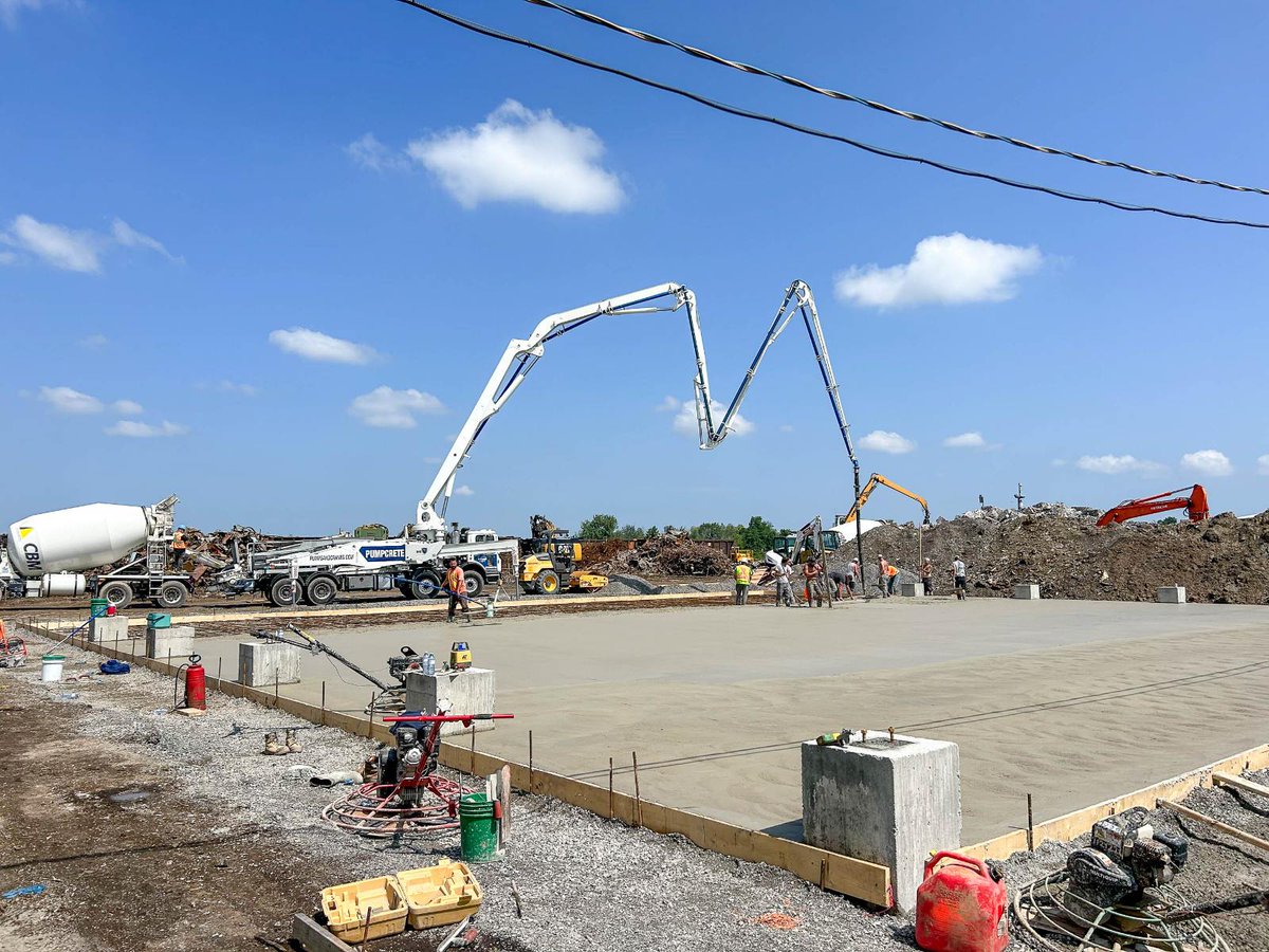 NationalBuildi2's tweet photo. Big pad pour yesterday in Welland.
A very versatile @CalhounSS going on top as soon as it's dry!
Any guesses how big this pad is?
.
..
.
..
.
#construction #calhoun #design #architecture #builder #building #contractorsofinsta #fabriccoveredbuildings #gc https://t.co/1kNnB5mmLB