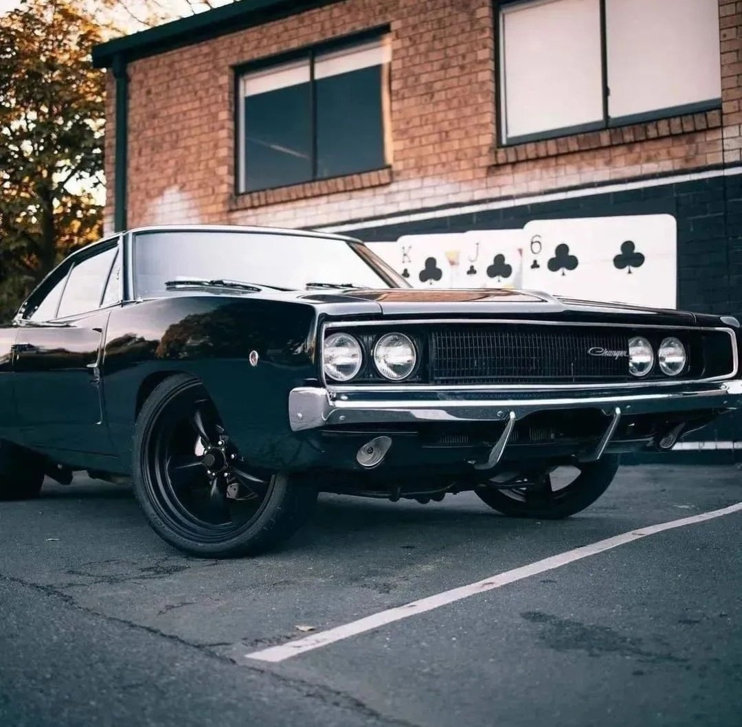 WorldWideCarsTM's tweet photo. Dodge Charger ⚫️ https://t.co/3WlL7HFAMX
