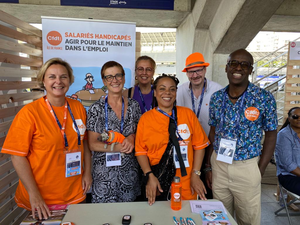JrmeMORIN5's tweet photo. Forum de l'emploi dans le cadre des @wpaparis23 c'est l'occasion d'informer les travailleurs en situation de handicap et de parler de société inclusive
#paris23 #cfdt #syndicalismeutile #inclusion #handicap https://t.co/wrOzEvRuuQ
