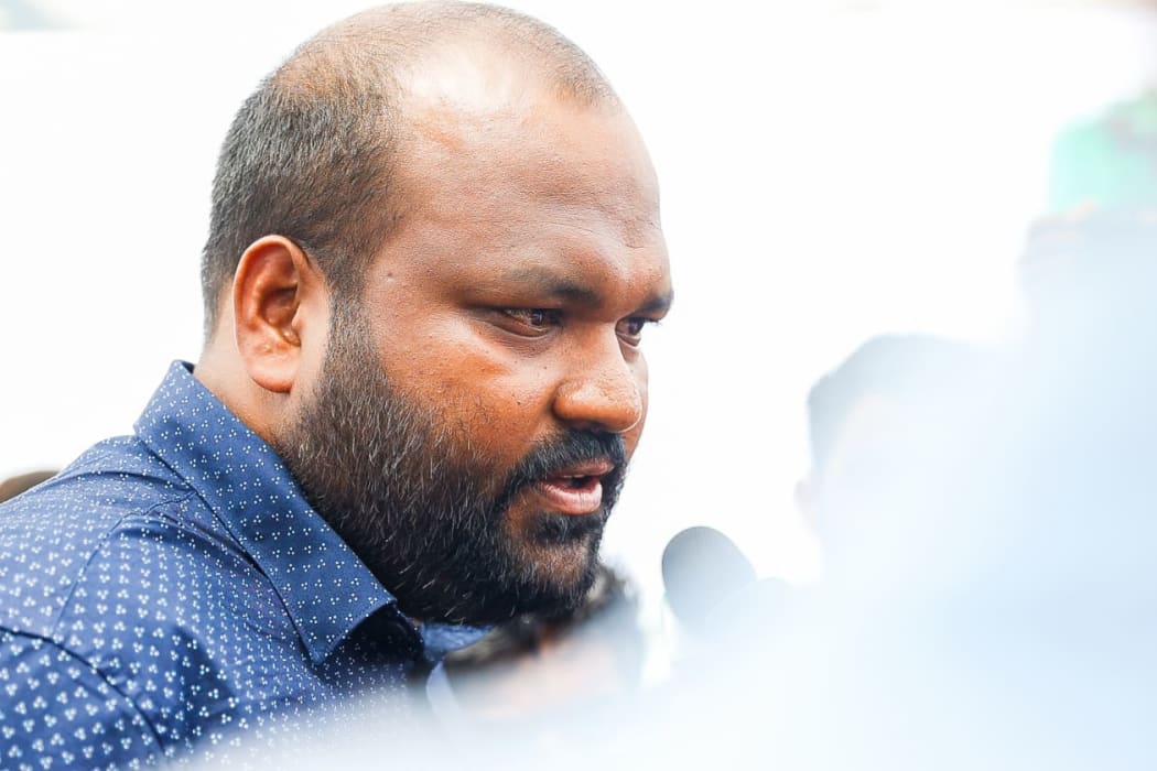 adduXfiles's tweet photo. #LivePress Ex Tourism Minister @ali20waheed
އަޅުގަނޑާ އިންސާފު އަރާ ހަމަވުމާ ހަމައަށް، ގަބޫލެއް
ނުކުރަން ސަރުކާރަކުން އެކަމުގެ ތެރެއަށް އަޅުގަނޑާ އިދިކޮޅަށް ވެސް އަދި އެއްކޮޅަށް ވެސް މަސައްކަތް ކުރި ކަމަކަށް، ނުވަންނަވާ ކަމަށް ދެކެނީ،" އަލީ ވަހީދު ވިދާޅުވި އެވެ. https://t.co/9e6OaYQjJN