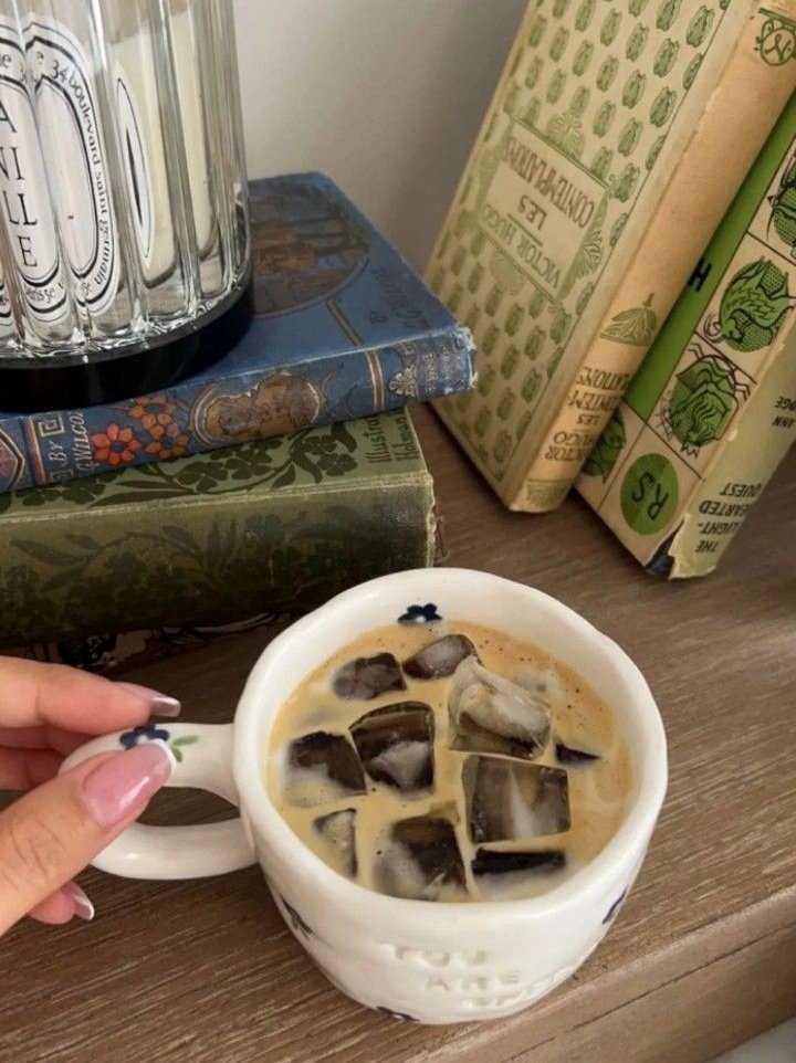 writerinparis's tweet image. tuesday