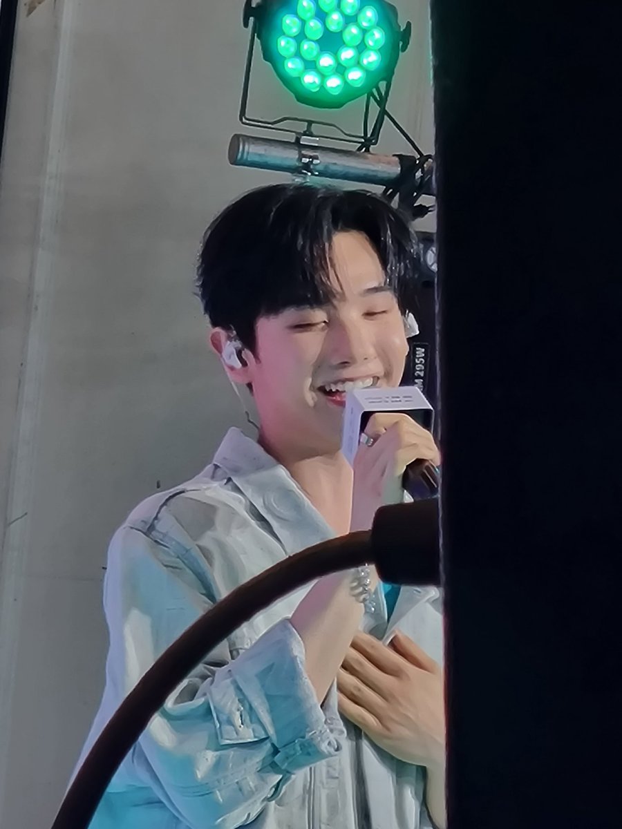 ininenaiyou's tweet photo. Đang trong giai đoạn lụy hậu event ạ

NNINE BIRTHDAY LIVE 
#GQCxWeiboLIVE https://t.co/WXNVfFVoSw