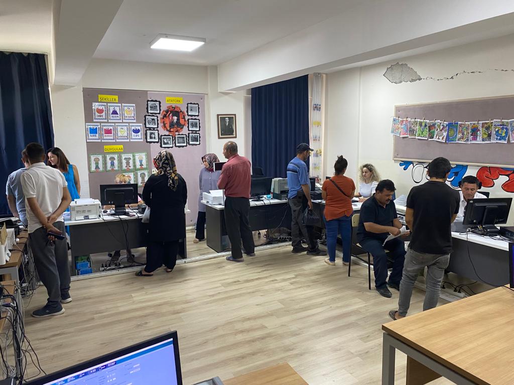 Öncelikle deprem bölgesinde zor şartlar altında özveriyle çalışan arkadaşlarımız olmak üzere tüm Nüfus camiamızın 11 Temmuz Dünya Nüfus Gününü   kutlarız.<a href="/HatayNufus/">Hatay İl Nüfus Ve Vatandaşlık Müdürlüğü</a> <a href="/TCNufus/">Nüfus ve Vatandaşlık İşleri Genel Müdürlüğü</a> <a href="/sefikaygol/">Şefik AYGÖL</a> <a href="/AliYerlikaya/">Ali Yerlikaya</a>